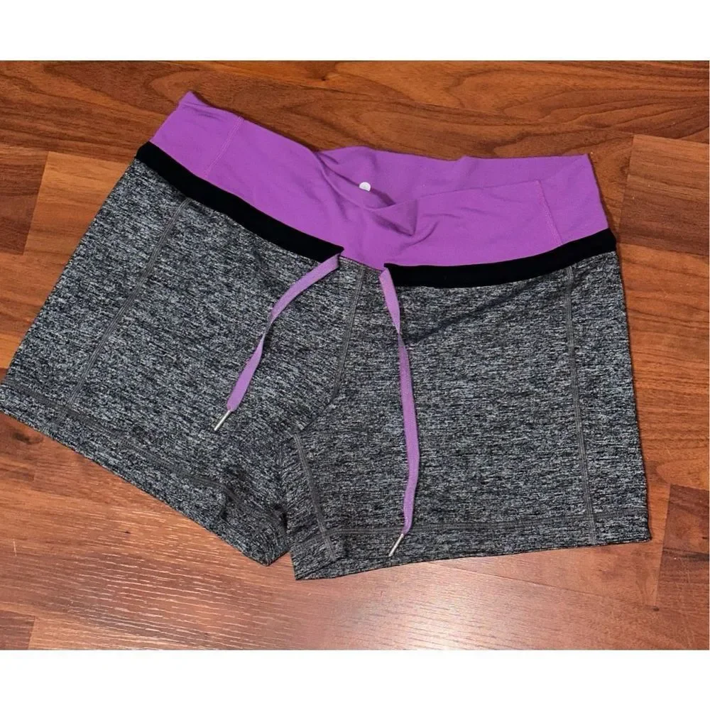 LULULEMON Woman's High Rise Shorts Grey/Purple Size 8 Good Condition